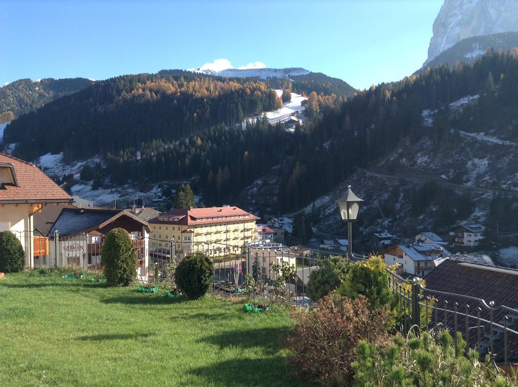 Apartments Mezdi Santa Cristina Val Gardena Exterior foto
